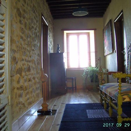 Bed and Breakfast La Fontaine Saint-Georges-en-Couzan Esterno foto
